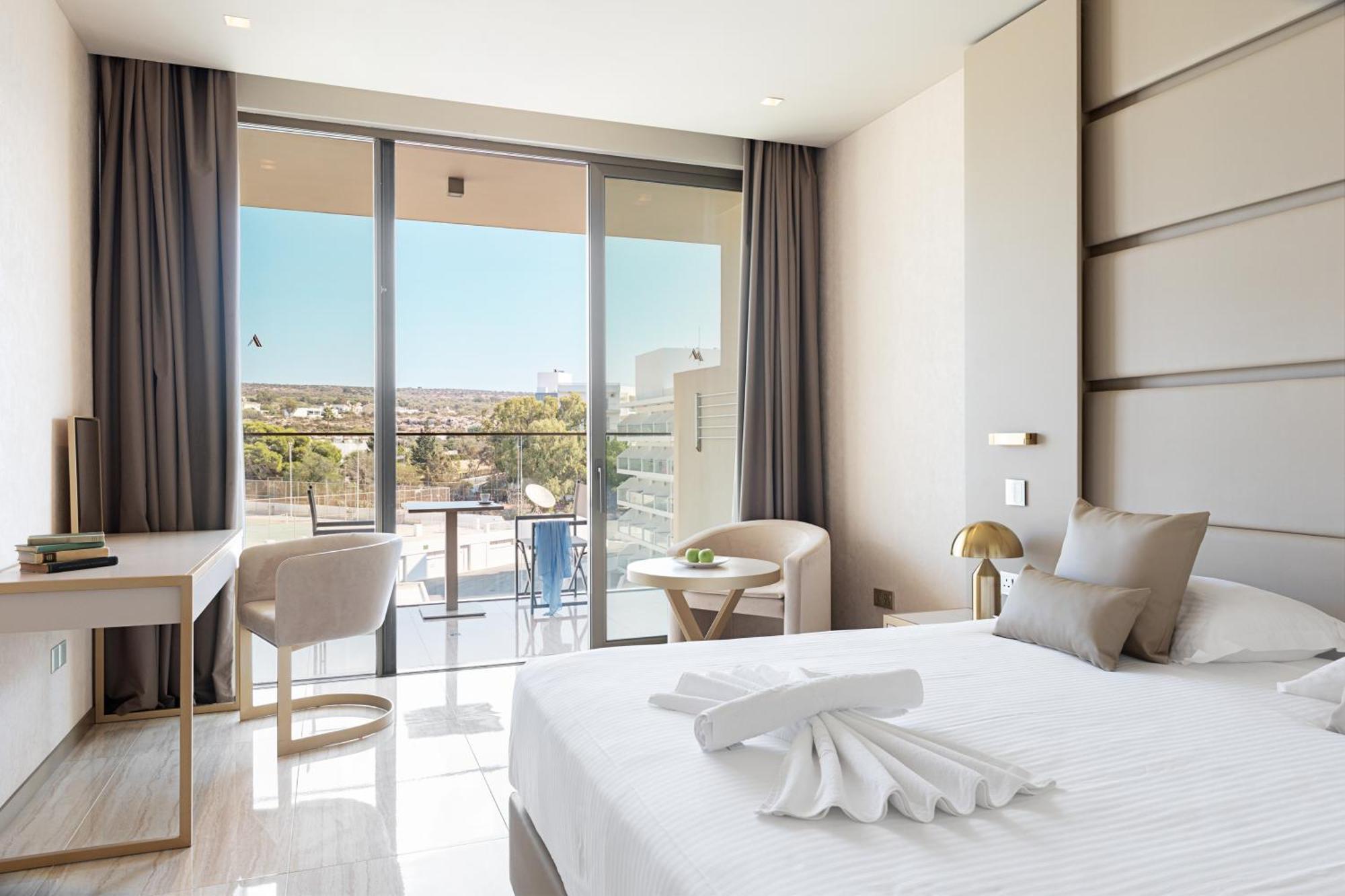 Hotel Amarande (Adults Only) Ayia Napa Exterior foto Deluxe Room